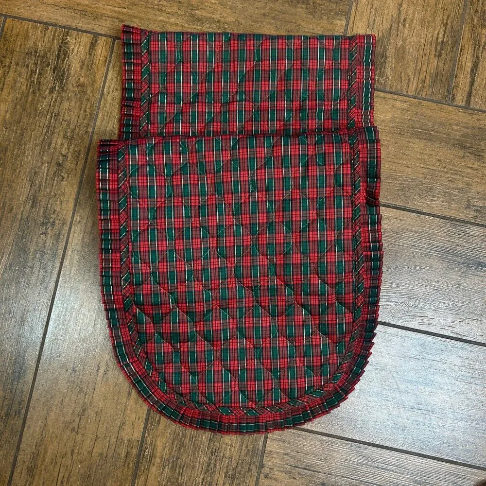 Table Runner Holiday Christmas Red Green Plaid Quilted Ruffled Edge
